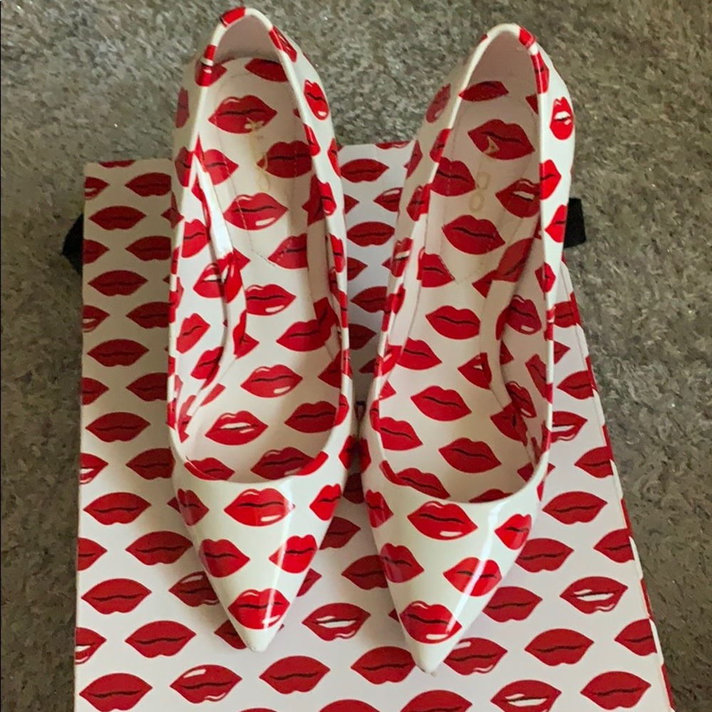 ALDO Stessy K Valentine Lip collection pump